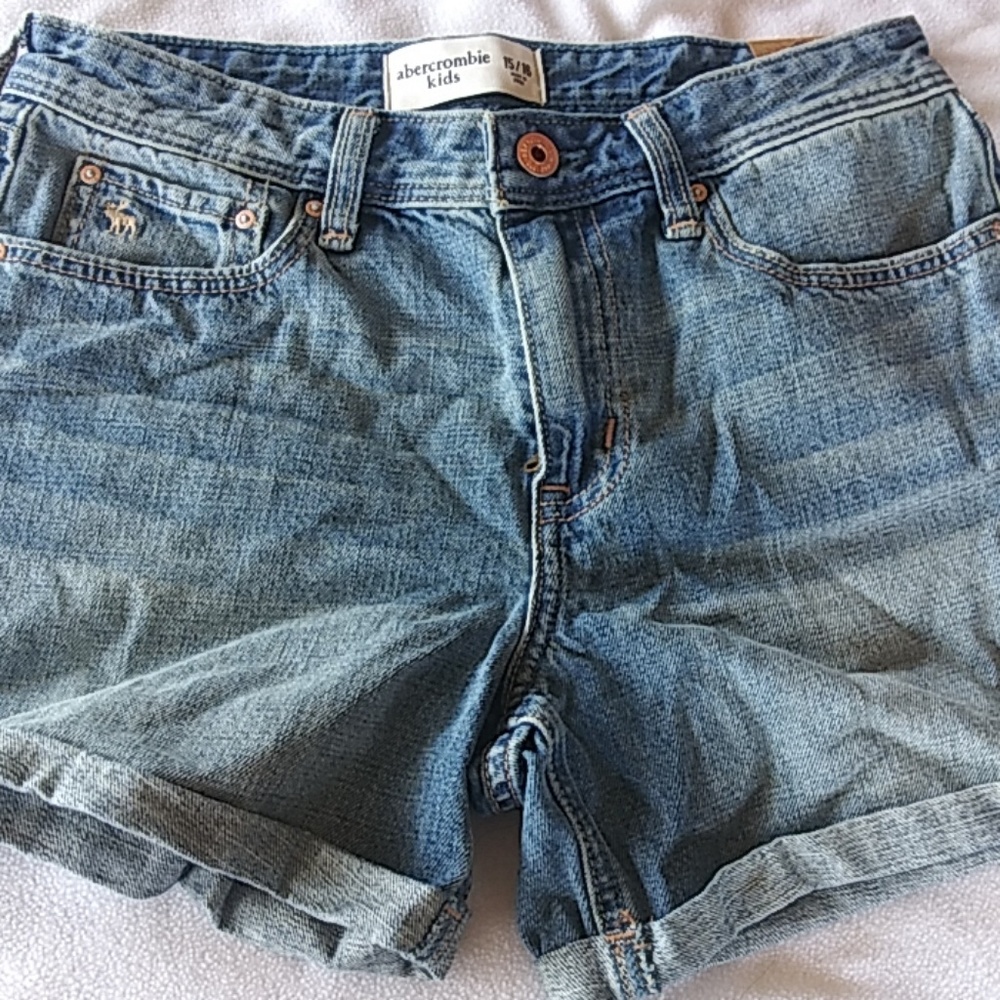 Kids shorts and top
